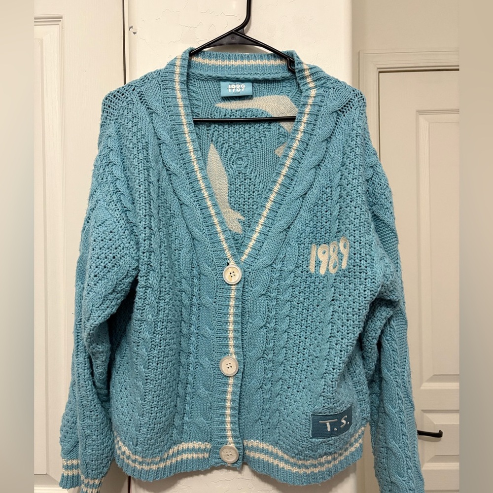 Taylor Swift original 1989 TV cardigan